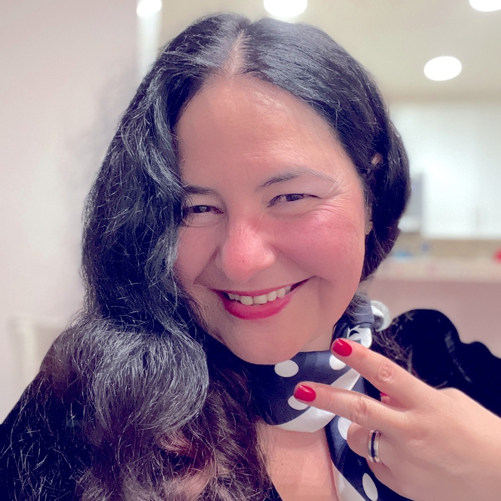 Meet your Posher, Gabriela